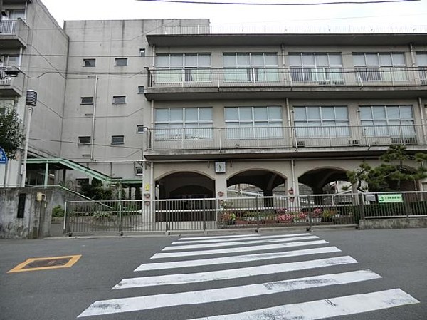 横浜市立老松中学校(横浜市立老松中学校まで190m 中学校近くで通学安心です♪)