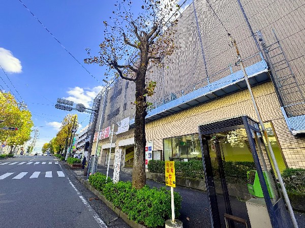 そうてつローゼン三ツ境店(相鉄グループのスーパーとして神奈川中心に54店舗構える。朝6時～25時まで営業していること。)