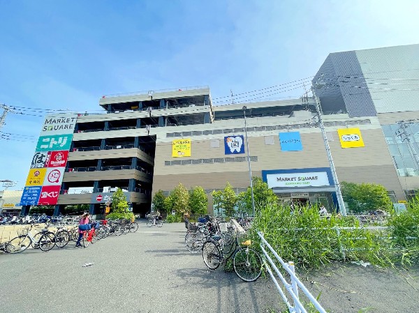 バースディマーケットスクエア川崎(しまむらグループの複合商業施設です。)