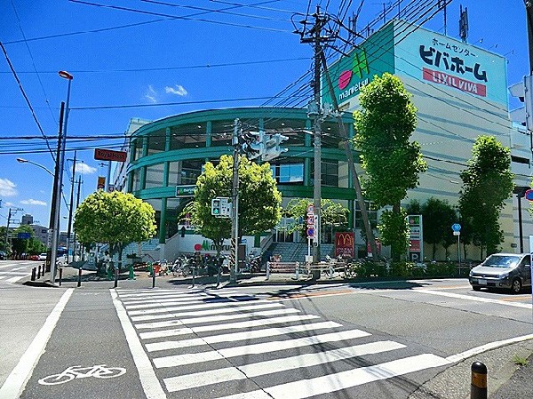 マルエツ川崎宮前店(周囲にはいくつかのスーパーが点在しており、目的や曜日などで使い分けるもの良いですね。少し変わった食材で新しいお料理にチャレンジはいかがですか。)