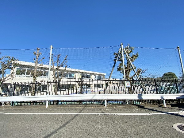 川崎市立片平小学校(学校教育目標「風になろう わ になろう かたひらの子」　なかよく語り合い協力しあう、豊かな人間性をはぐくむ教育。)