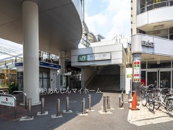 鹿島田駅(なんといっても鹿島田駅の特徴は便利なことです。新川崎駅が隣にあるので、品川駅まで15分、鹿島田駅から川崎駅まで4分、武蔵小杉駅まで5分の便利さ。)