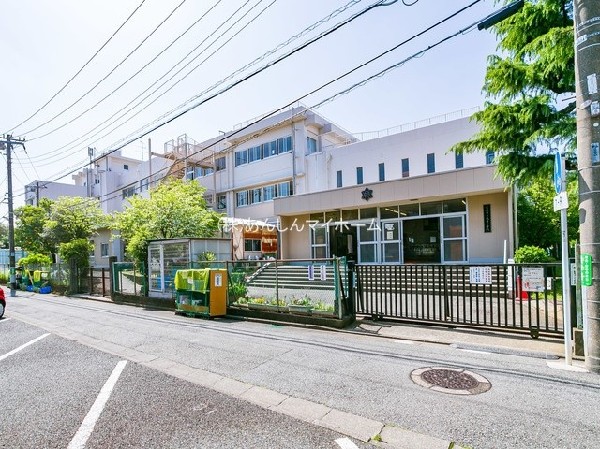 木月小学校　(お子様が一日の中でも長い時間を過ごす小学校。のびのびと過ごし、どんどん成長していくお子様の姿が目に浮かびます。)