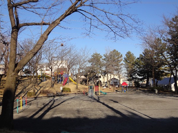 稲荷谷公園(住宅街らしく近隣には公園が複数ありますので、お子様にも嬉しい住環境です。きっと、お気に入りの公園がみつかるはずです。)