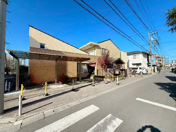 中野島フレンズ保育園(少人数制でアットホームな雰囲気の園です。広い園庭でのびのび遊べ、延長保育にも対応しているため共働き家庭にも安心。)