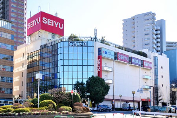 西友ひばりヶ丘店(食料品やファッションを中心に、日用品や家電など品揃えも豊富。買い物しやすい環境が整備されている施設です。)