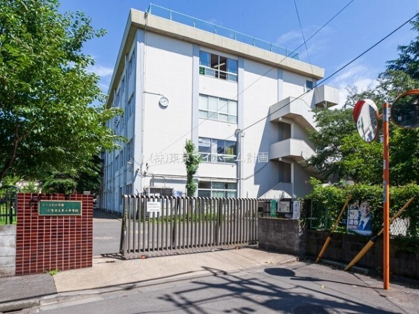 三鷹市立第二中学校