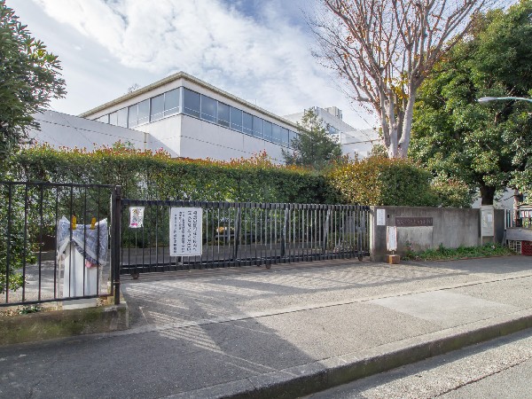 西東京市立上向台小学校(子どもも大人も「生きる底力と活力」を身に着ける「学び」がある小学校を目指しています。)