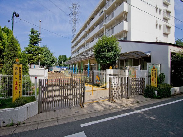 たきやま保育園(子供一人一人の気持ちを温かく受け止め、保育園での生活がゆったりと安定したなかでおくれるように配慮し、安心して自分自身を発揮できるよう努めています。)