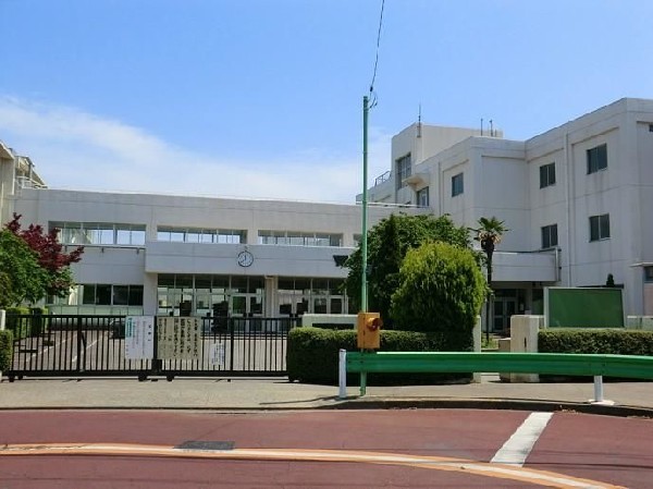 小金井市立小金井第一中学校(平成２９ 年に創立７０周年を迎える、歴史と伝統のある中学校です。)